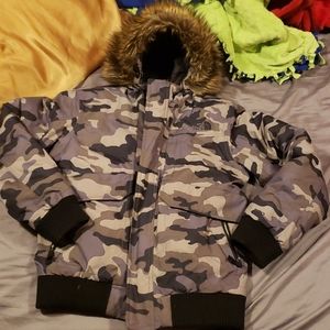 Boys northface dryvent 550